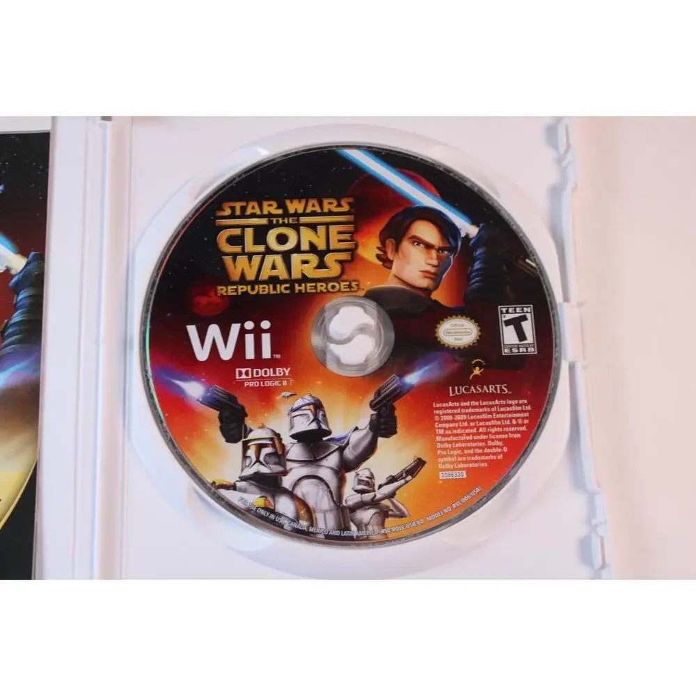 Star Wars Bundle - Nintendo Wii Lot of 2 Games (Force Unleashed 2 + Clone Wars)